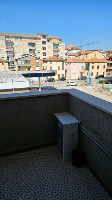 BALCONE SOGGIORNO/CUCINA